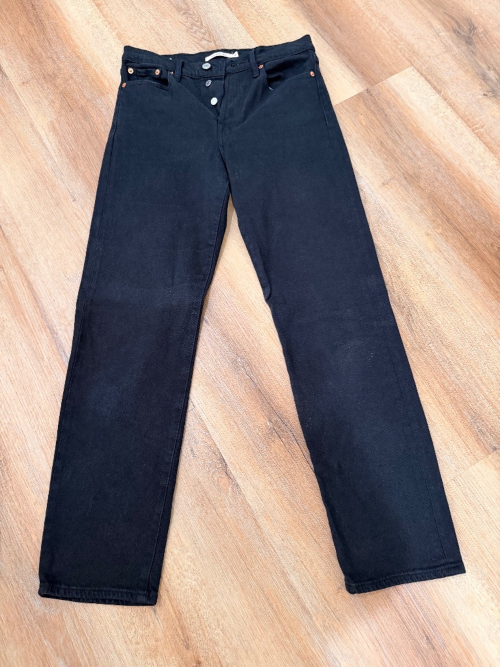 Levi's Premium Wedgie Straight Jeans in black-Size 26
